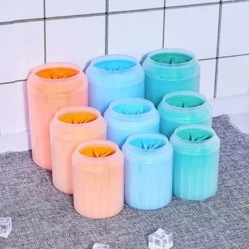 Dog Paw Cleaner Cup Soft Silicone Combs Portable Outdoor Pet Towel Foot Washer Paw Clean Brush Quickly Wash Foot Cleaning Bucket